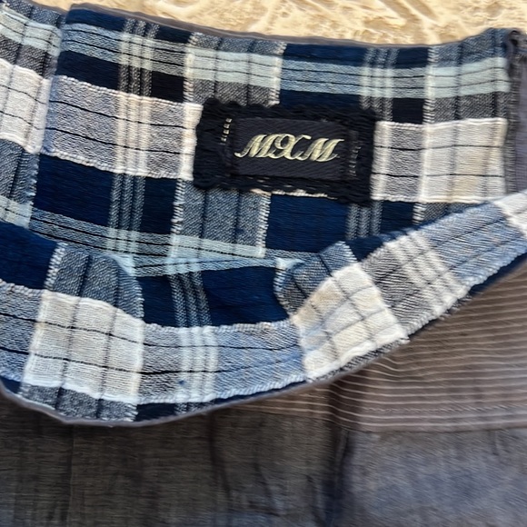 Beautiful peasant denim skirt, size 24 - Picture 4 of 8